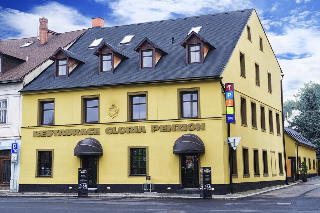 Penzion, Restaurant Gloria Chrastava Dış mekan fotoğraf