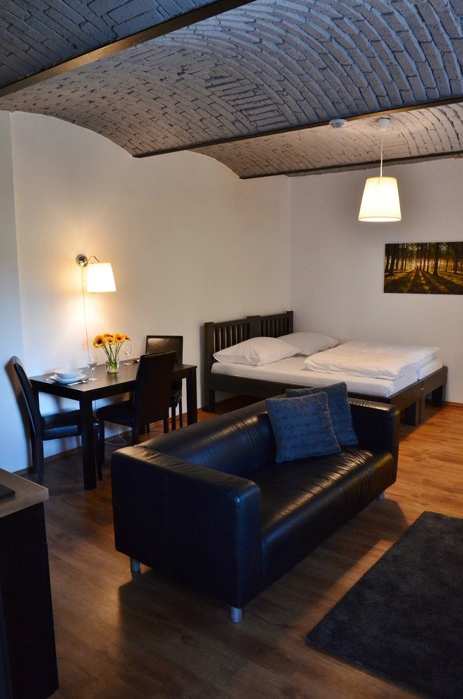 Penzion, Restaurant Gloria Chrastava Dış mekan fotoğraf